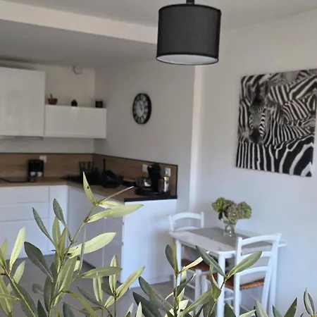Le Nid Du Neuf Apartman