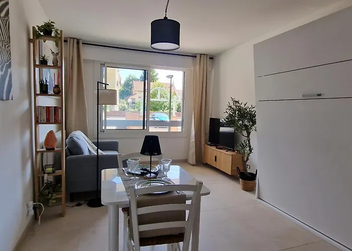 Le Nid Du Neuf Lejlighed Aix-les-Bains